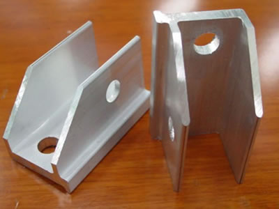 Componentes fabricados de alumínio